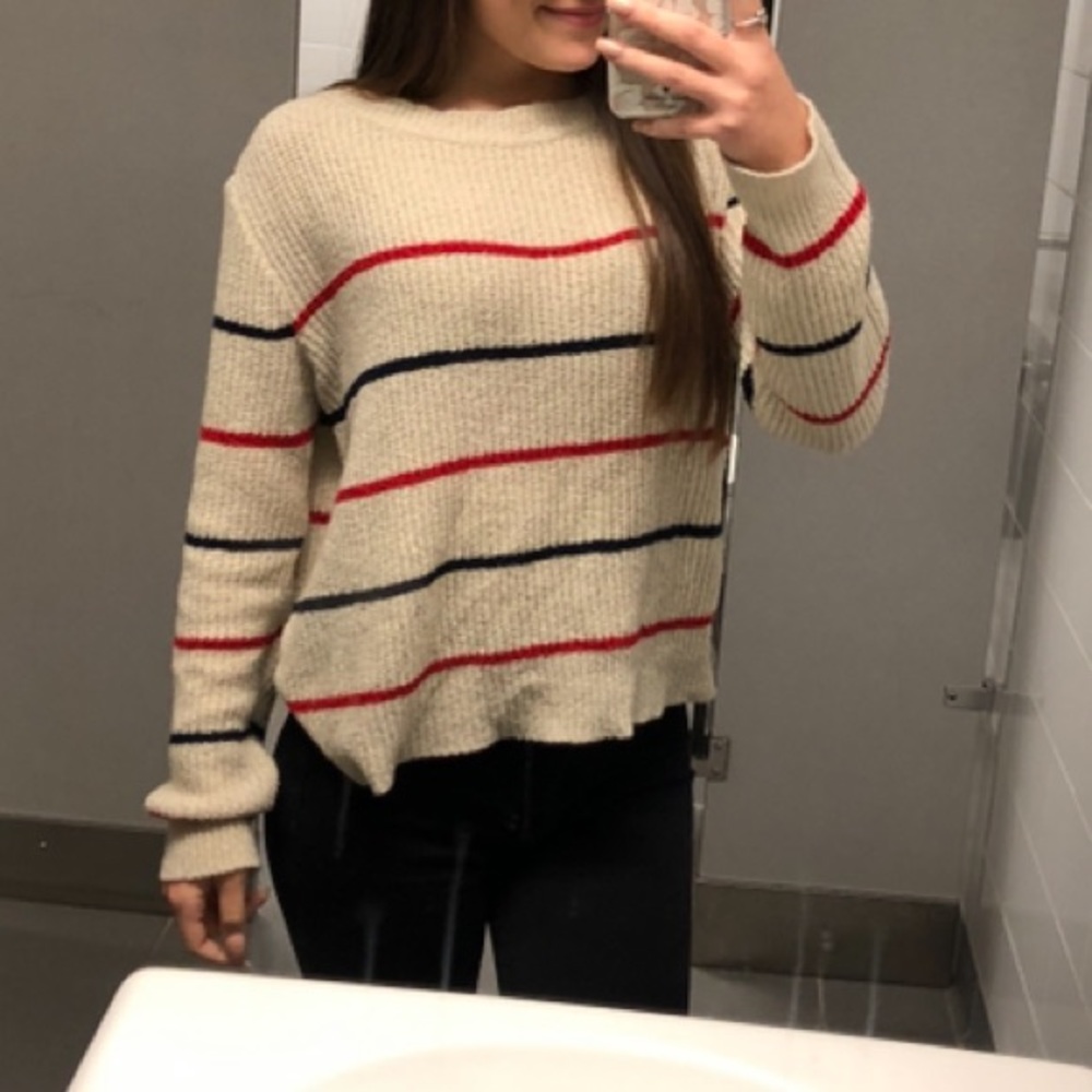 FOREVER 21 SWEATER